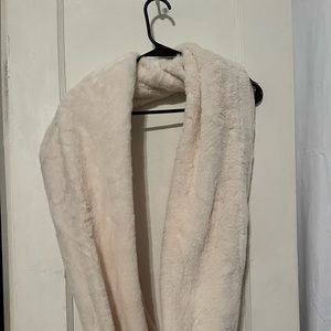 Infinity Scarf (Brand Unknown)